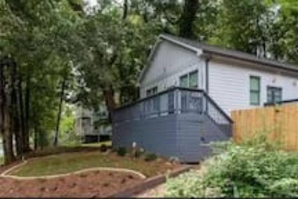 West End Modern Atlanta 3 Bedroom Bungalow Экстерьер фото